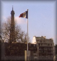 Eiffelturm + Fahne